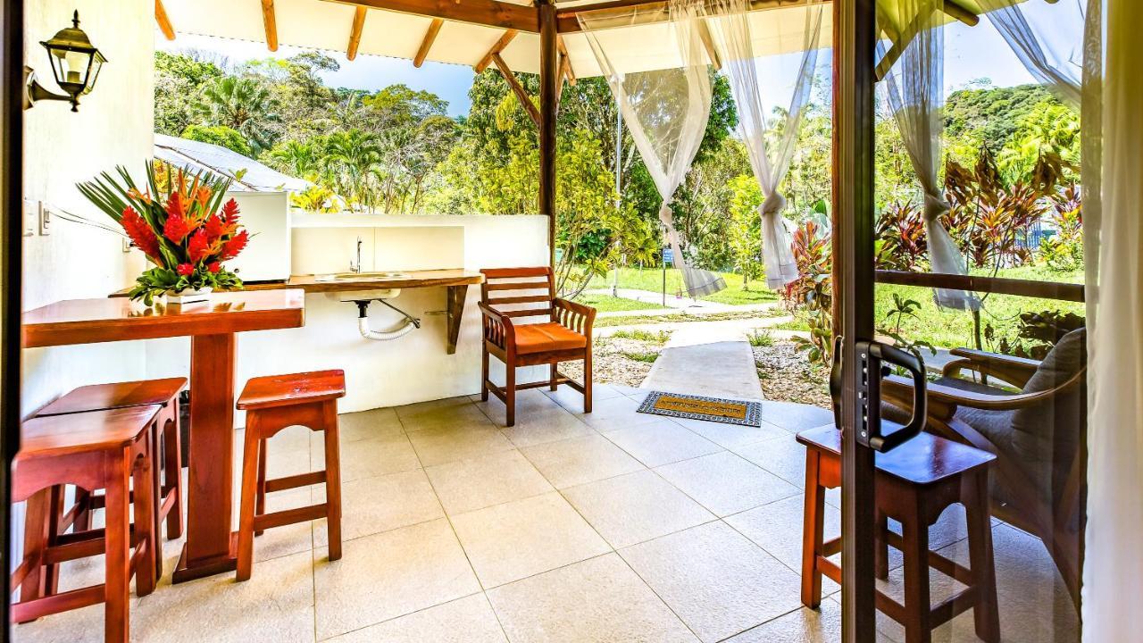 Hotel Villas Rio Mar Dominical Exterior photo