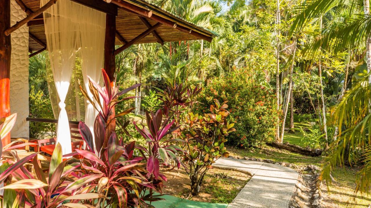 Hotel Villas Rio Mar Dominical Exterior photo