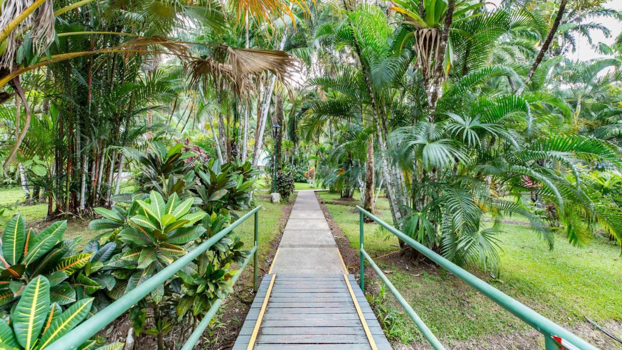 Hotel Villas Rio Mar Dominical Exterior photo